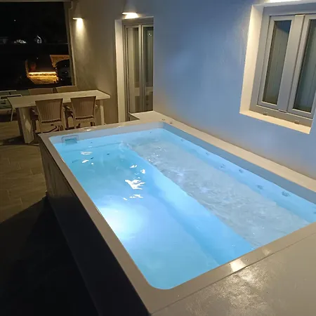 Bliss Holidays Spot Fira (Santorini)